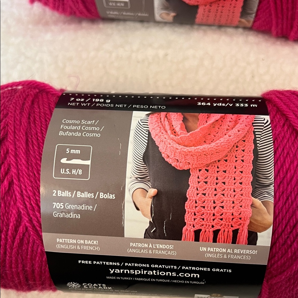 Red Heart Super Saver Yarn - Vibrant Pink - Picture 4 of 5